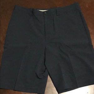 Cutter & Buck golf shorts size 34